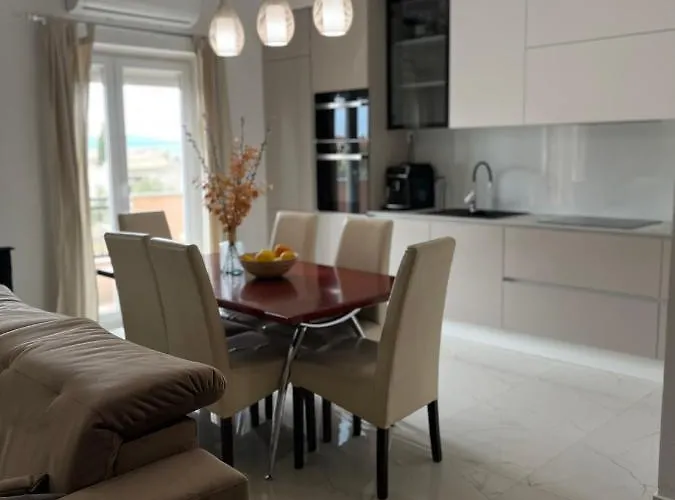 アパート Rasic ビビニェ